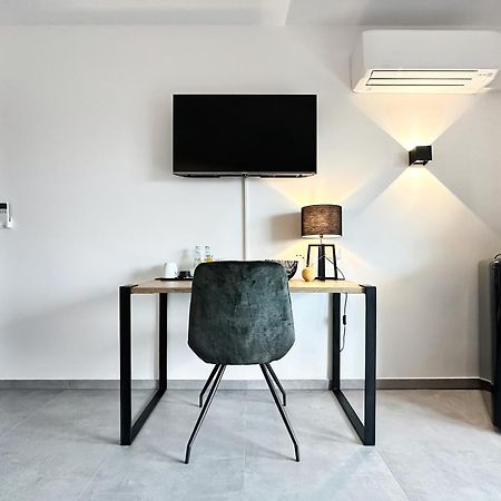 Si-View Doppelzimmer Mit Balkon Zimmer 1 - Hotel سيغن المظهر الخارجي الصورة